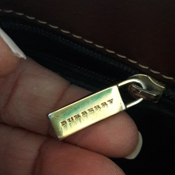 Burberry of London medium shoulder bag - Picture 5 of 8